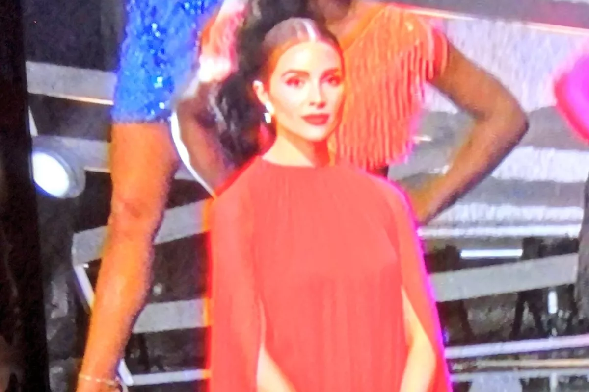 Olivia Culpo La Actitud Diva De La Conductora De Miss Universo