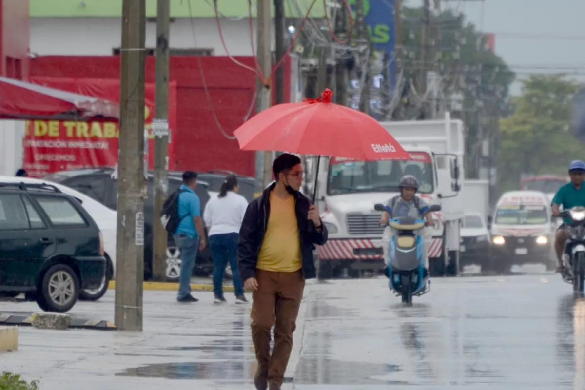 Clima en Cancún Onda Tropical 21 mantendrá lluvias fuertes en el