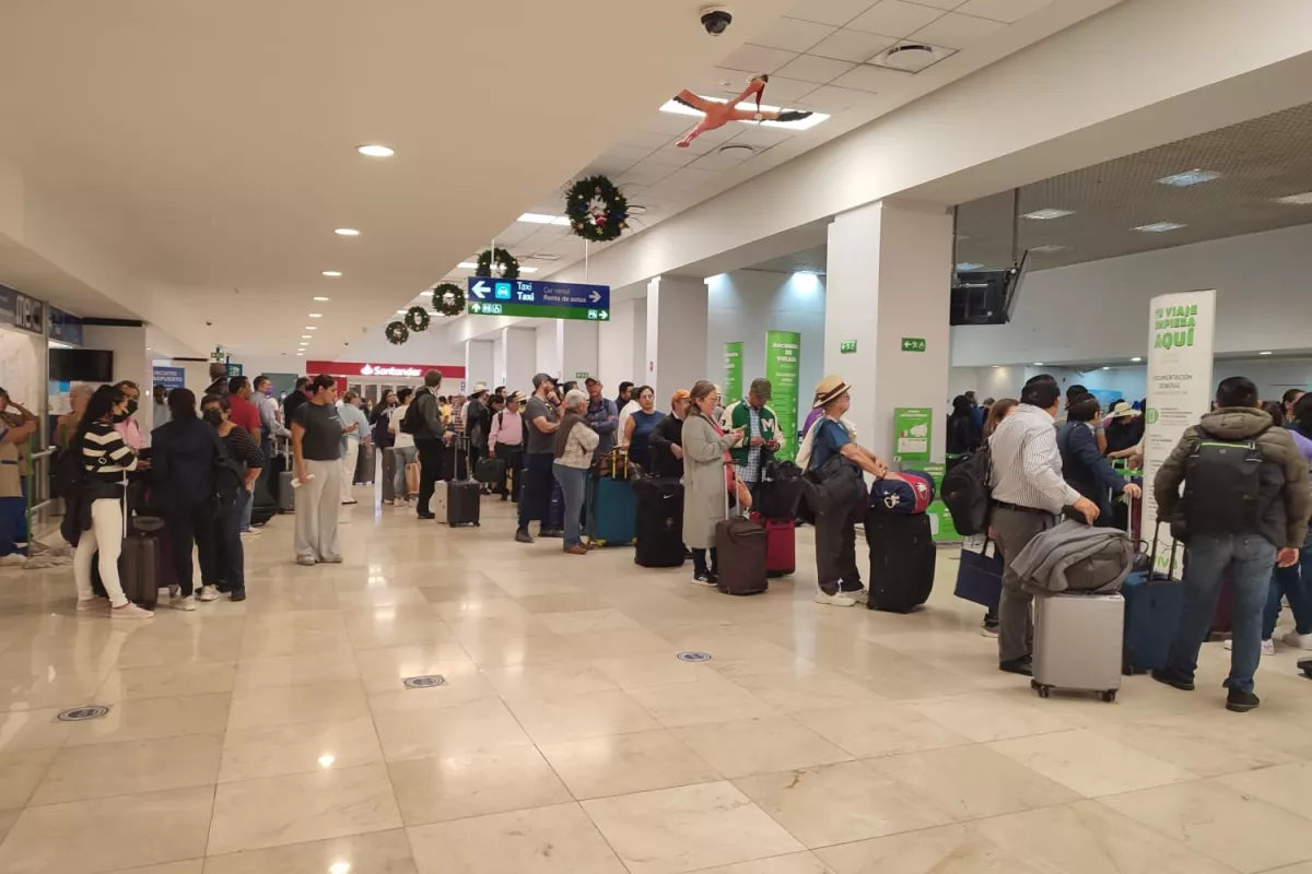 VivaAerobus retrasa más de una hora el vuelo CDMX Mérida PorEsto