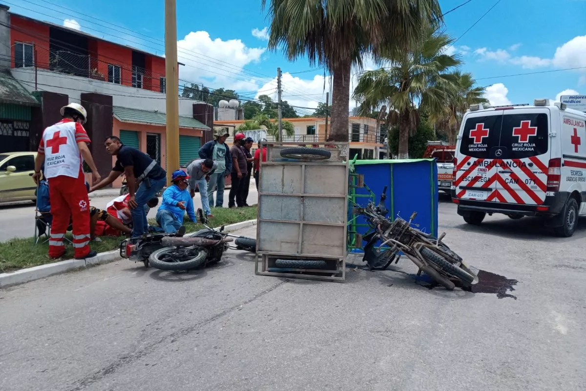 Pareja Resulta Herida Tras Ser Impactada Por Un Mototaxi En Esc Rcega