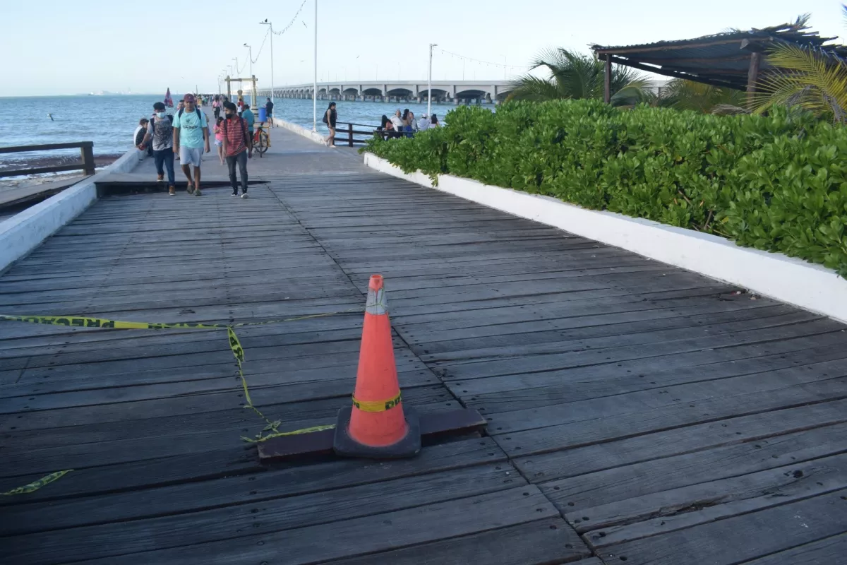 Muelle De Chocolate En Progreso Un Peligro Para Turistas A D As Del