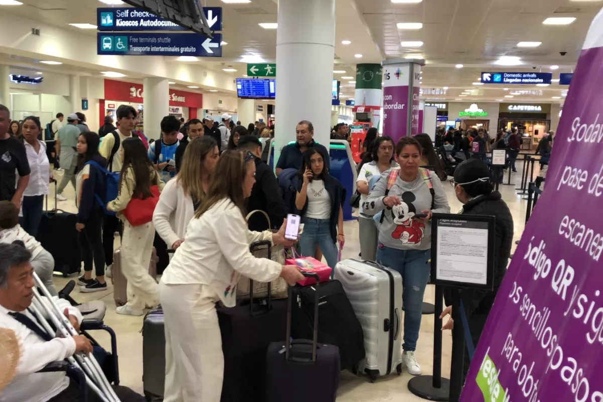 Vuelos Cancelados De Volaris Provoca Molestia En Turistas En El