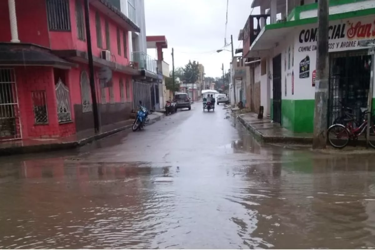 Fuertes Lluvias Dejan Sin Energ A El Ctrica A La Colonia Miraflores En