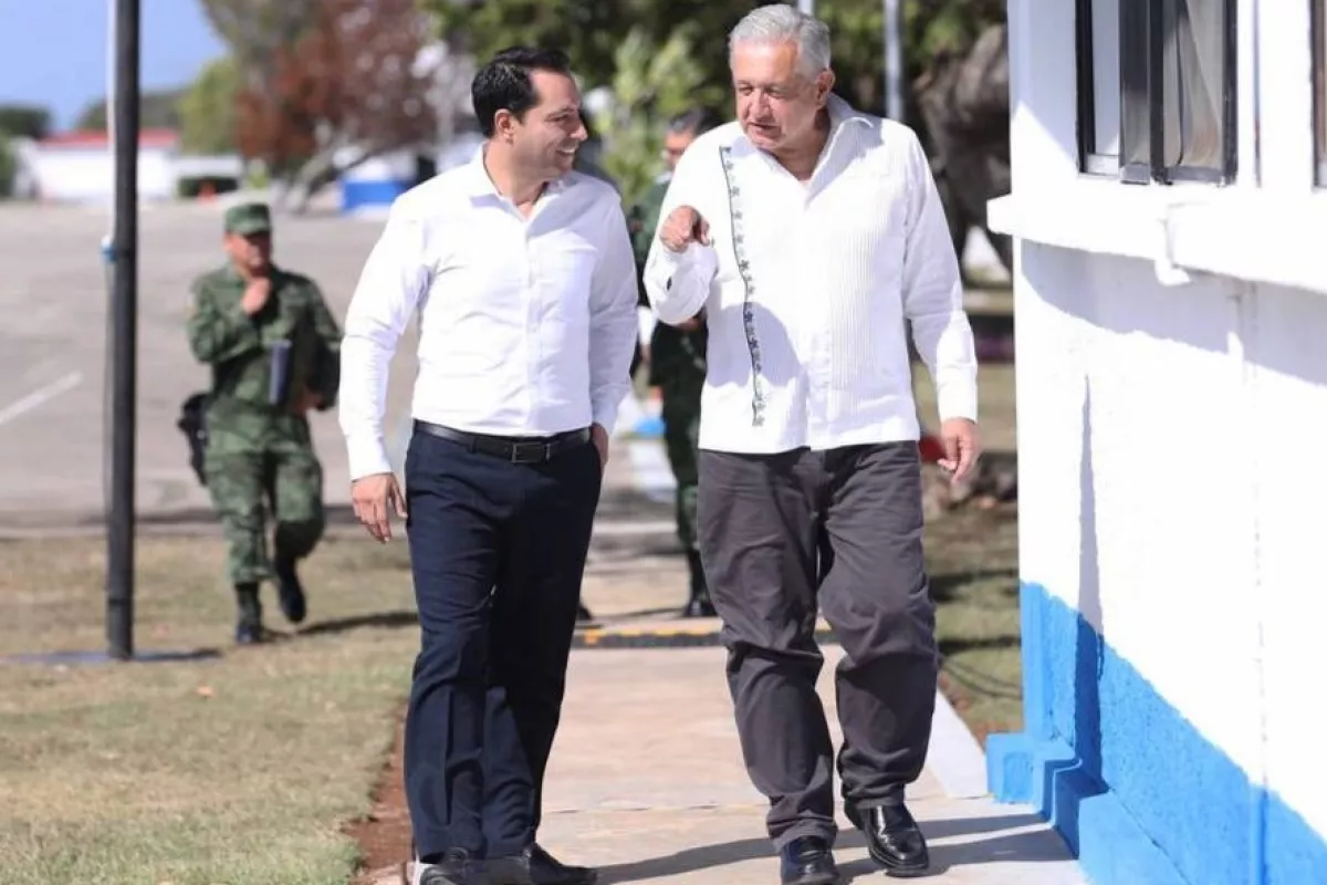 Amlo Saluda A Mauricio Vila Desde El Aeropuerto De Tulum Se Ha