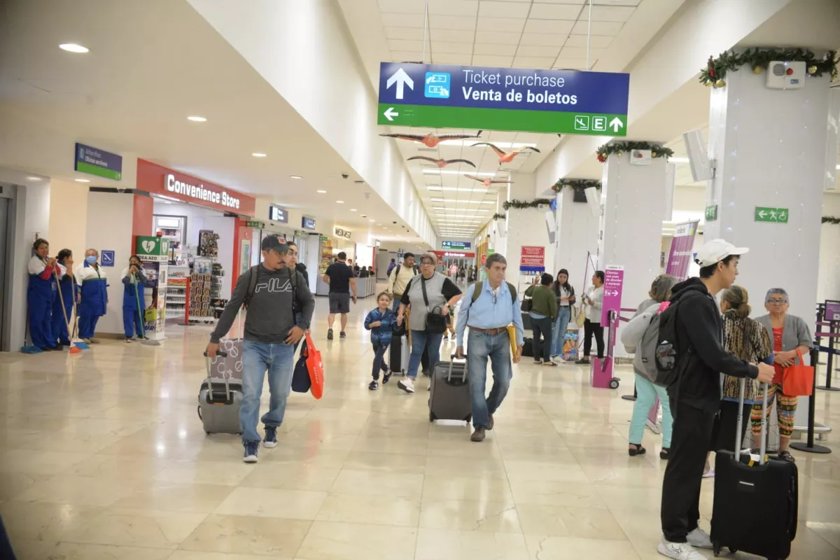 Neblina En El Aeropuerto De M Rida Retrasa Nueve Vuelos Poresto