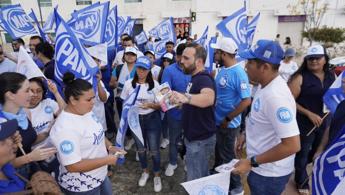 Expriista de Campeche cambia de camisa; ahora pide el voto por el PAN y Xóchitl Gálvez