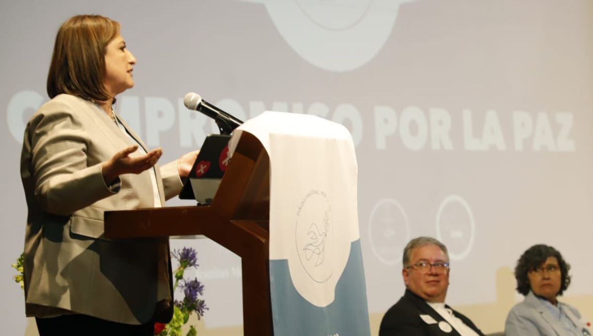 Xóchitl Gálvez firmó el "Compromiso Nacional por la Paz" propuesto por la Conferencia Del Episcopado Mexicano