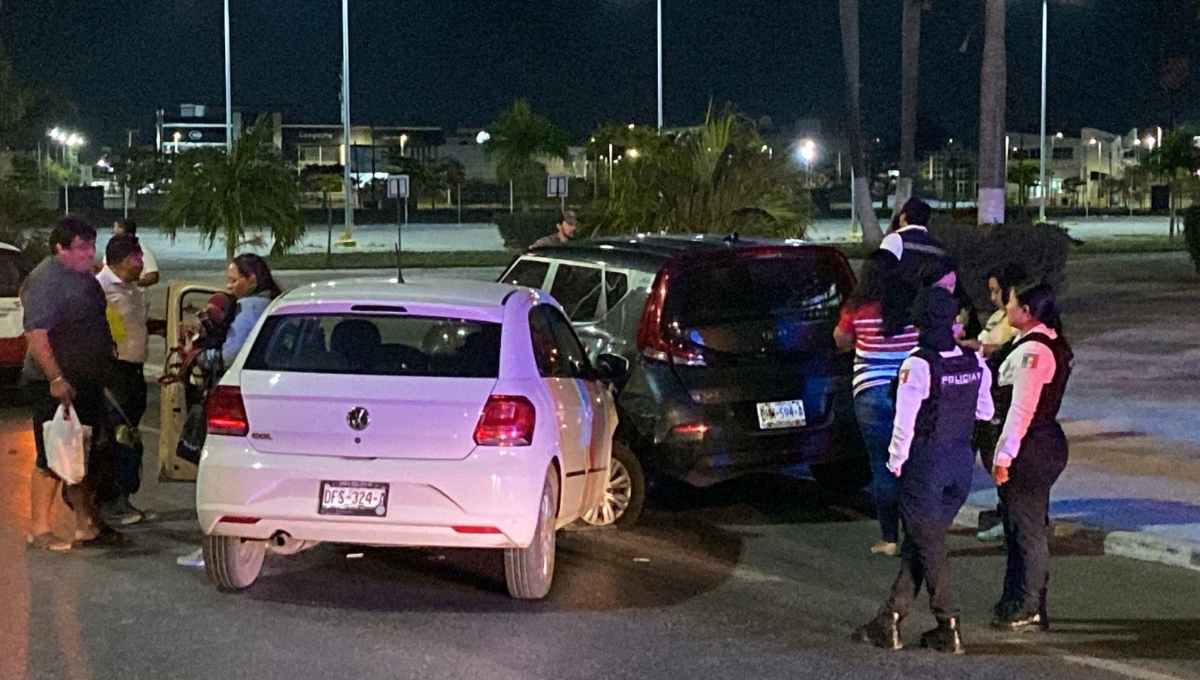 Conductora dormita al volante y provoca accidente en Campeche