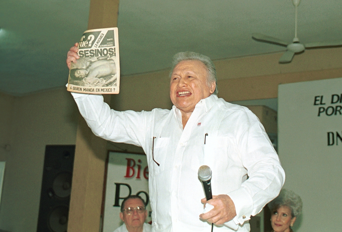 Don Mario Renato Menéndez Rodríguez, director fundador de POR ESTO!, se ha encargado de llevar al periódico para informar a la Península de Yucatán