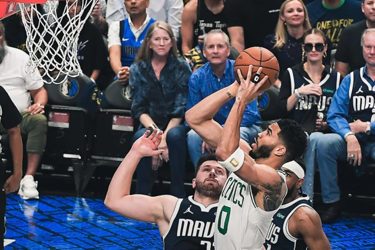 Celtics Concreta El 3-0 Ante Dallas Y Se Sitúa A Un Triunfo De Su ...