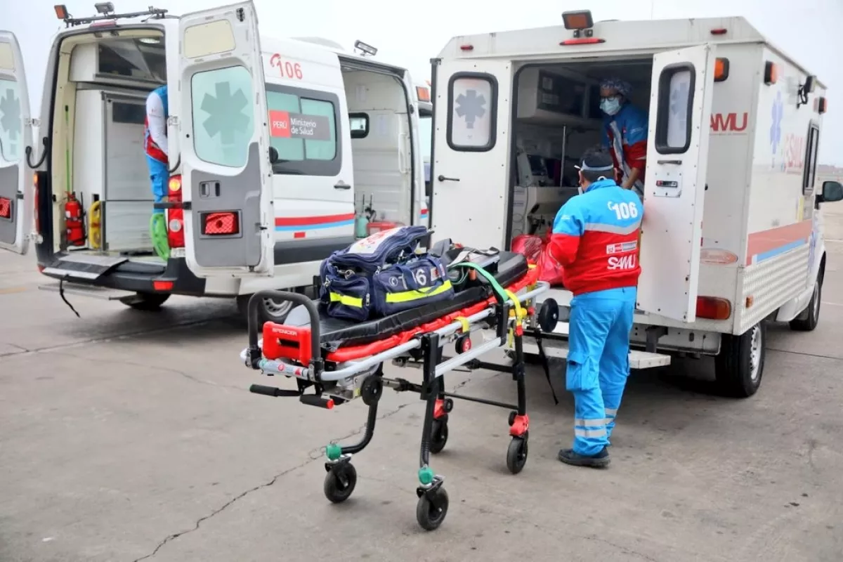 Camioneta cae al barranco y explota en Perú; hay siete muertos y ocho ...