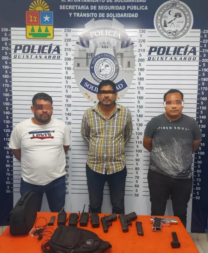 Detienen A Tres Hombres Por Posesión De Armas De Fuego Y Vehículos En