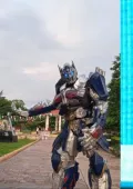 Ni la justicia puede contra Optimus Prime; sancionan a policía que lo echó de un parque de Mérida