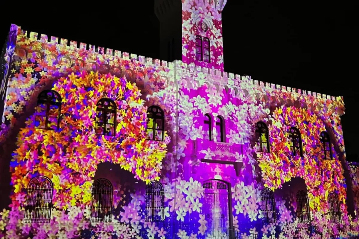 Inaugurarán espectáculo de luces hoy miércoles en el Parque de La Paz de  Mérida - PorEsto