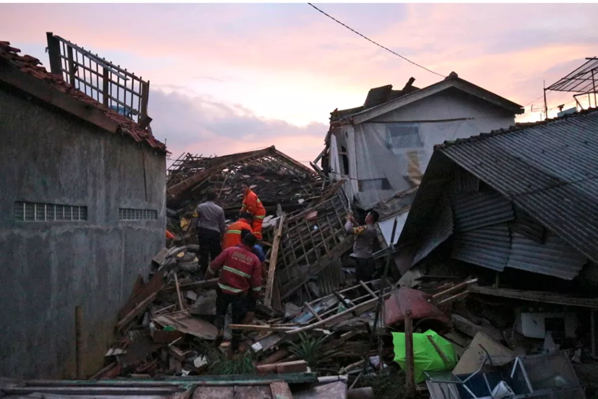 Sismo De Magnitud 56 En Indonesia Deja 56 Muertos Y Más De 700 Heridos Poresto 1983