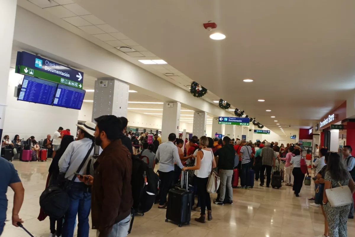 VivaAerobus retrasa cinco vuelos por casi una hora en el aeropuerto de Mérida PorEsto