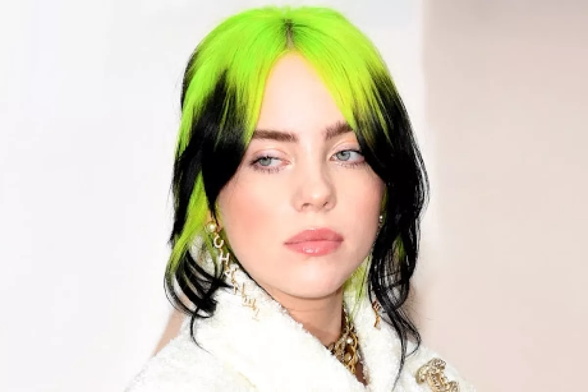 Billie Eilish es criticada por sexualizar su cuerpo en la portada de Vogue  - PorEsto