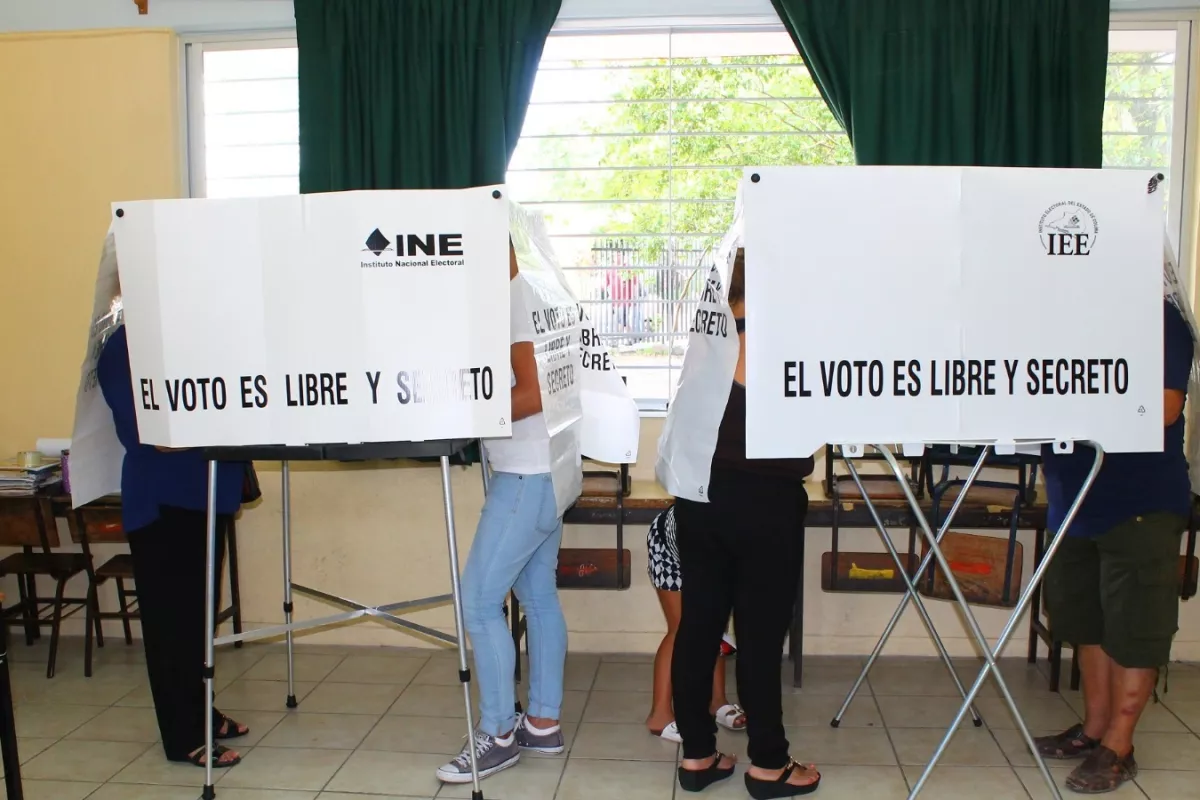 Elecciones 2024: Hombres ingresan a escuela de Puebla y sustraen paquetes electorales; ¿hay víctimas? – PorEsto