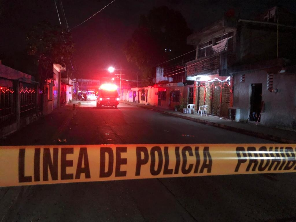 Además de drogas se confiscó un arma de fuego calibre 9 mm