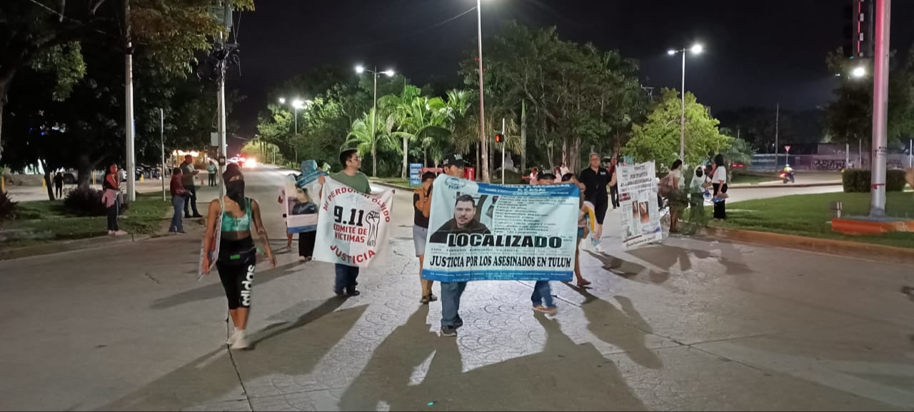 Colectivos en Cancún protestan ante la represión ocurrida en Chetumal