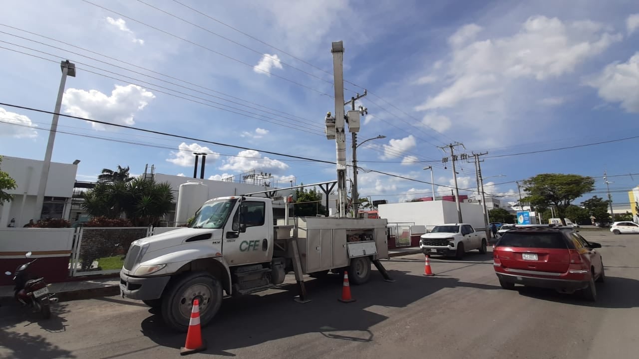 El sistema de electricidad del ISSTE en Chetumal fue restablecido después de medio día de trabajo.