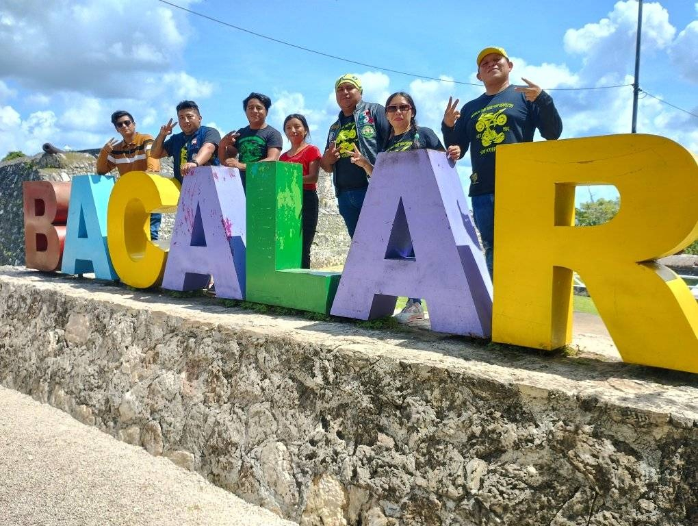 Las coloridas letras de Bacalar brindaron una excelente foto a quienes acudieron al Biker Fest.