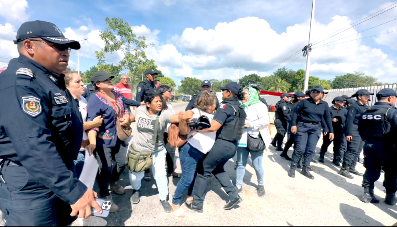 Activistas y ciudadanos recriminaron el excesivo uso de fuerza policial contra madres buscadoras