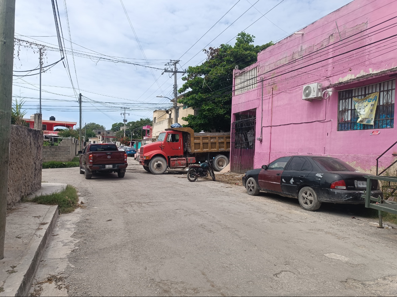 Comerciantes de la cuadra pidieron que sus negocios no sean enfocados para evitar problemas futuros, debido a la falta de respeto de los ejecutores