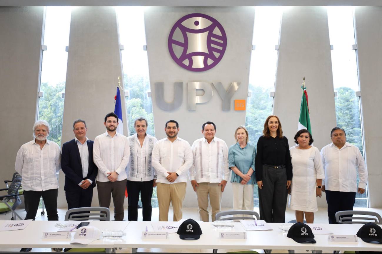 Joaquín Díaz Mena visita la Universidad Politécnica de Yucatán junto con la embajadora de Francia en México