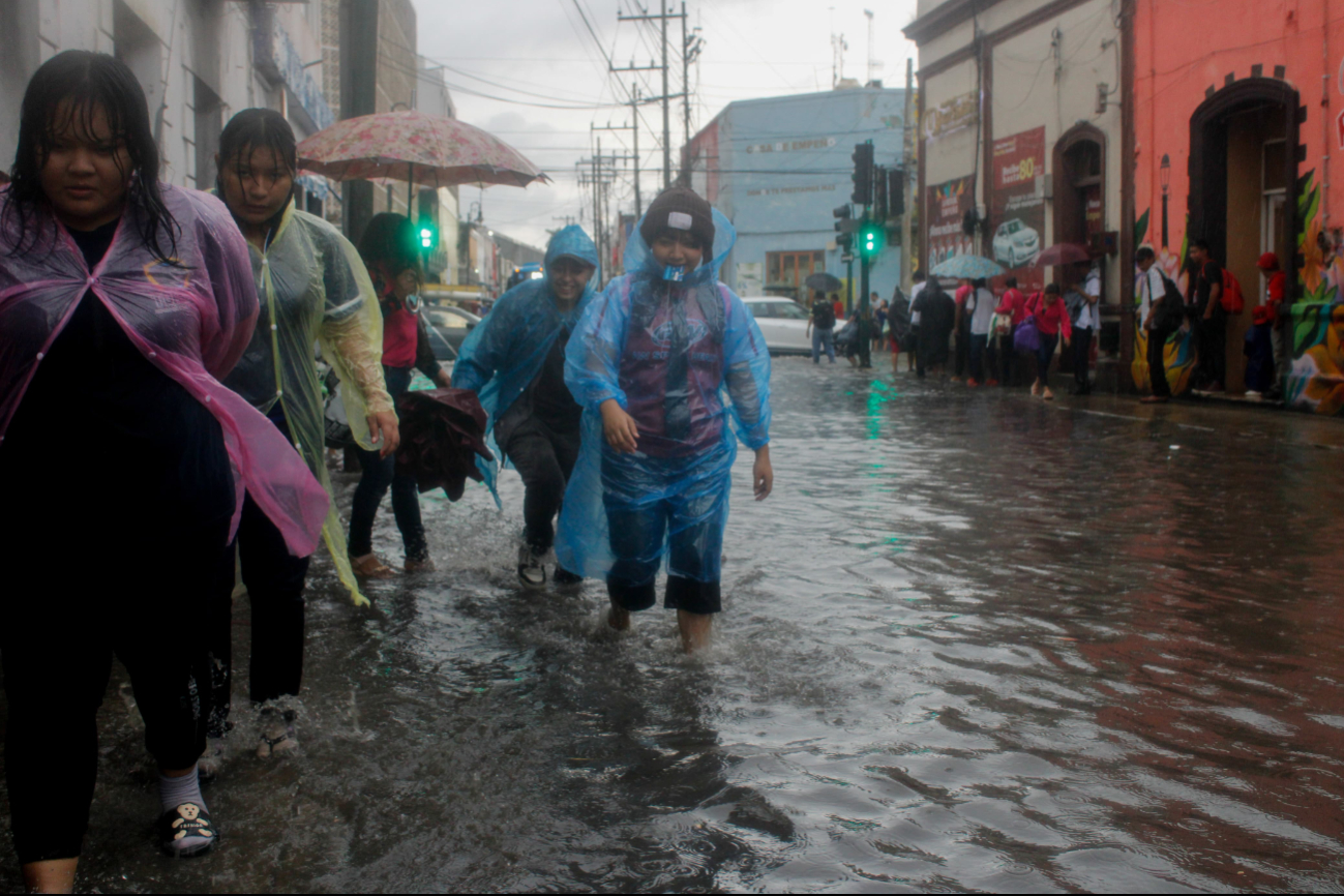 Las calles de Mérida presentan graves afectaciones