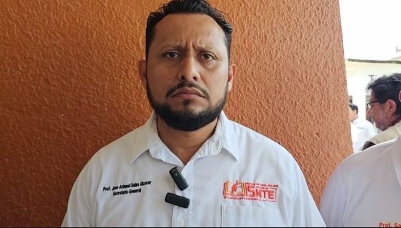 Arimael Salas Alcocer, secretario del SNTE, afirma que los docentes compartirán principales problemas con Elda Xix.