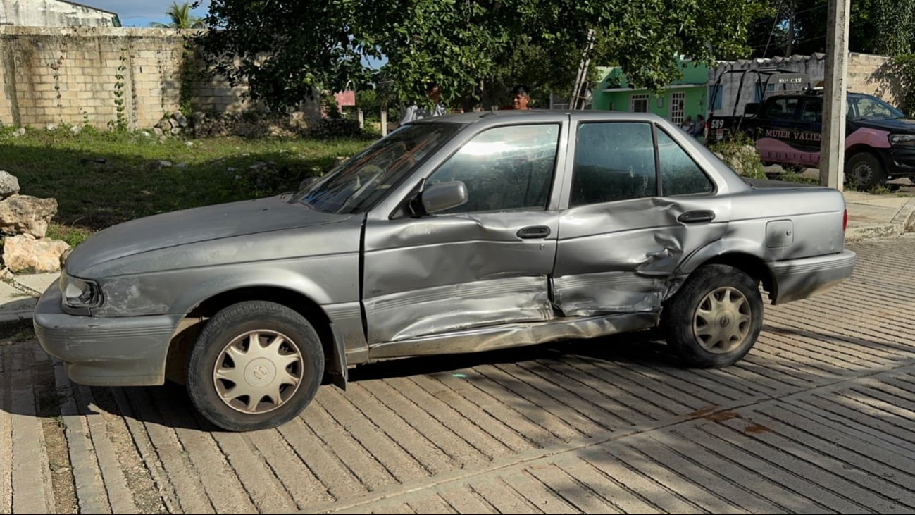 Menor termina en el hospital tras fuerte choque en Hopelchén