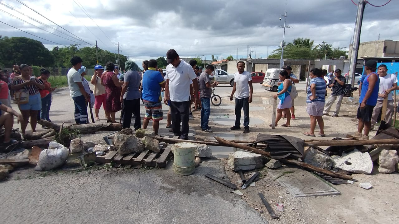 Habitantes de la zona se movilizaron debido a la falta de información que recibieron de las autoridades.