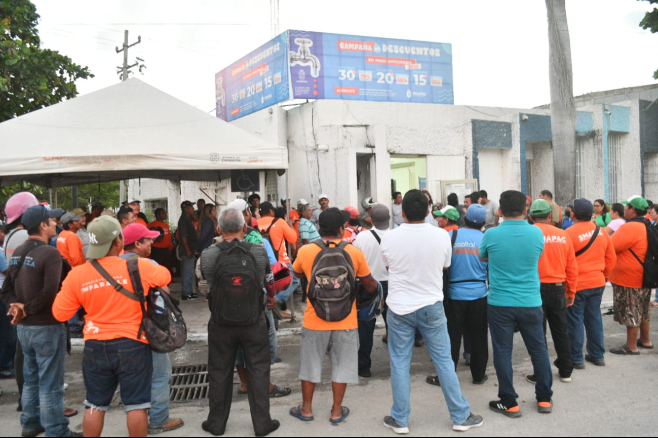  Estallan protestas en el  Sistema Municipal de Agua Potable y Alcantarillado de Campeche   