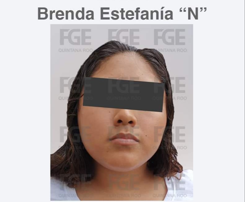 Brenda Estefanía "N", esposa del presunto líder criminal, fue detenida.