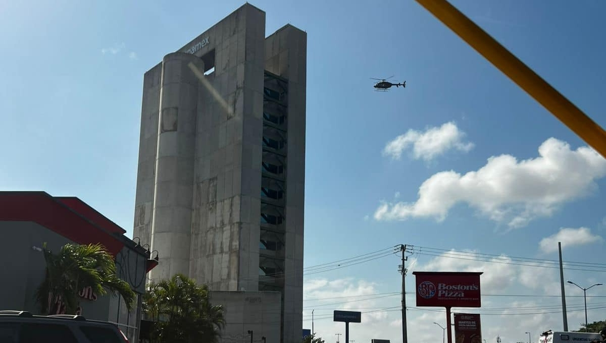 Evacuan la Torre Banamex al Norte de Mérida por un reporte de incendio