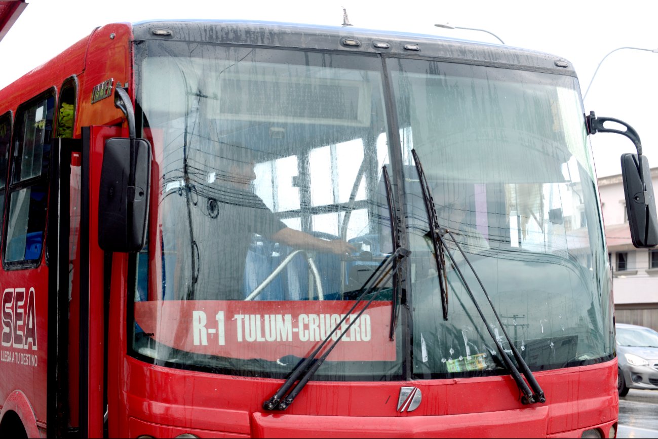 Los trabajadores de la ZH lidian con los horarios de las rutas