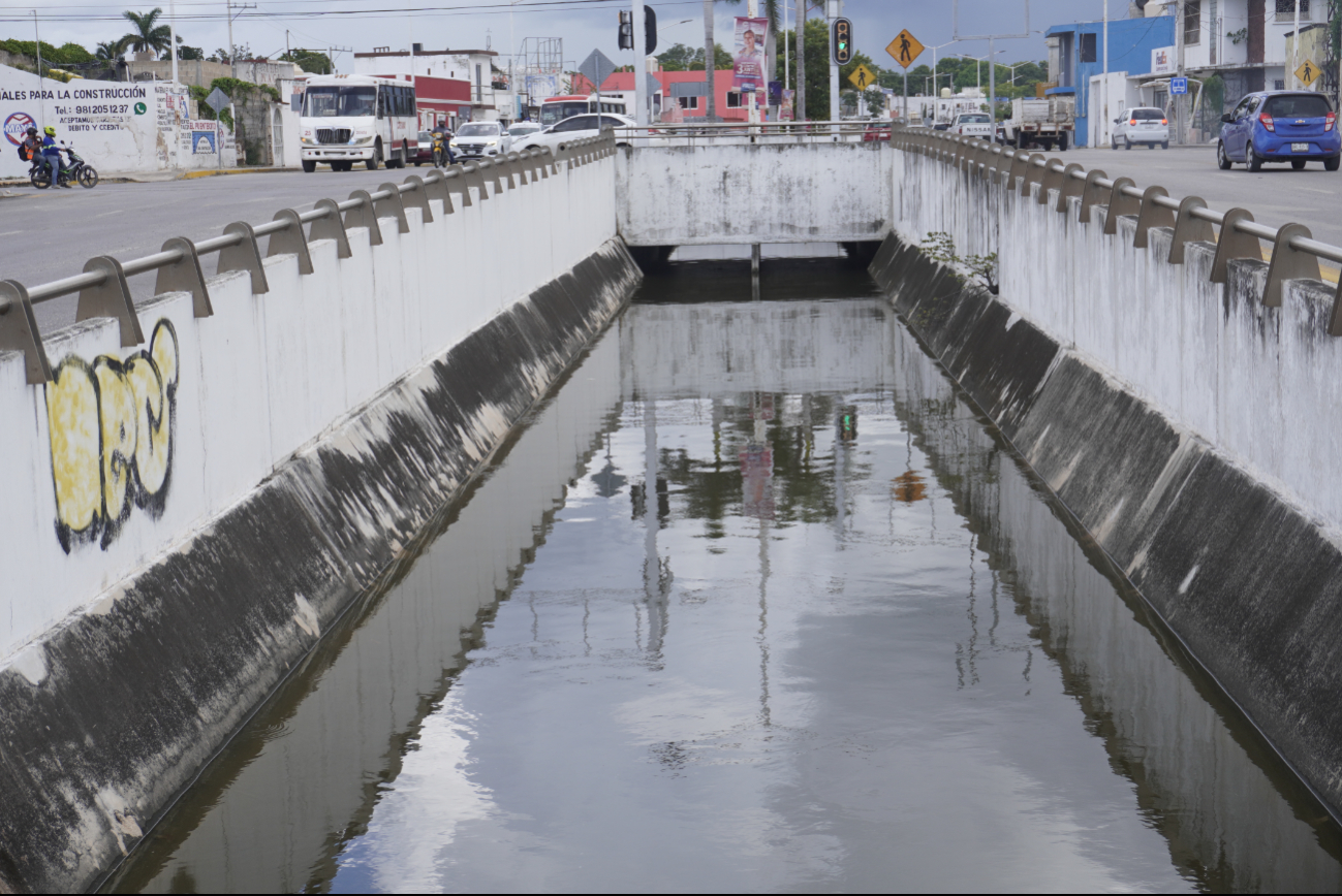 Lluvias evidencian la desatención del Ayuntamiento de Campeche a los drenajes