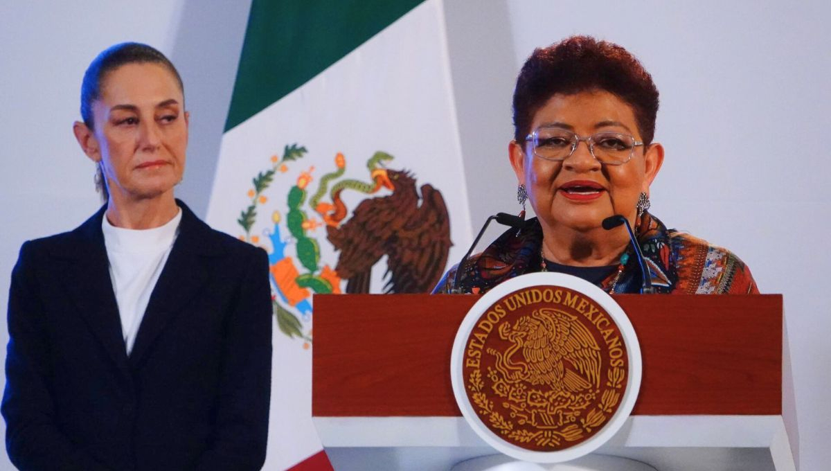 Ernestina Godoy, consejera jurídica de la Presidencia y Claudia Sheinbaum, presidenta de México