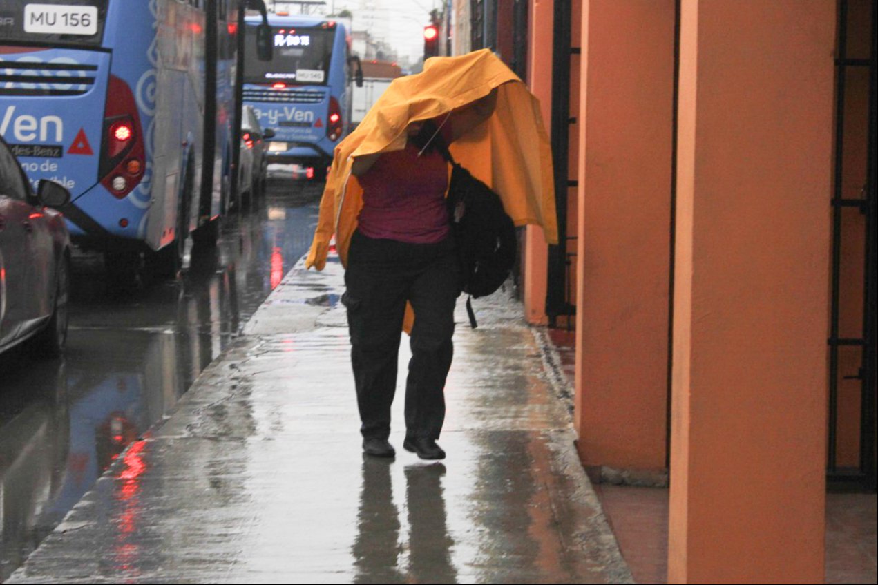 Un potencial Ciclón Tropical frente a Honduras mantendrá las lluvias en Yucatán