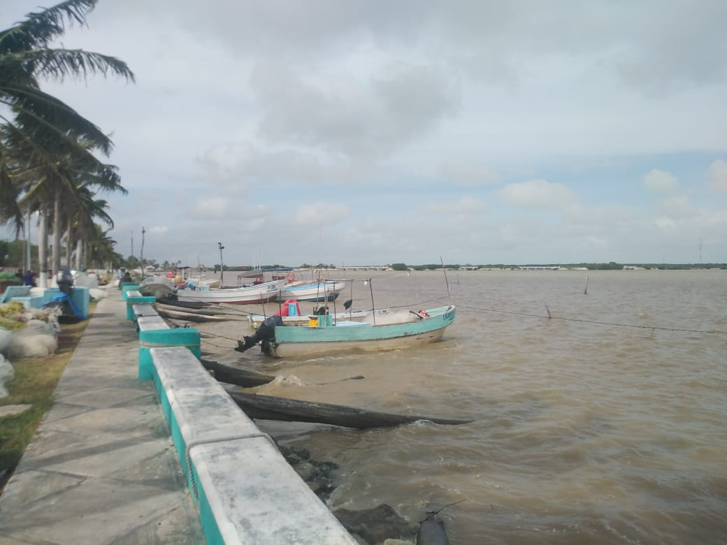 Pescadores de Sabancuy piden apoyos ante mal tiempo