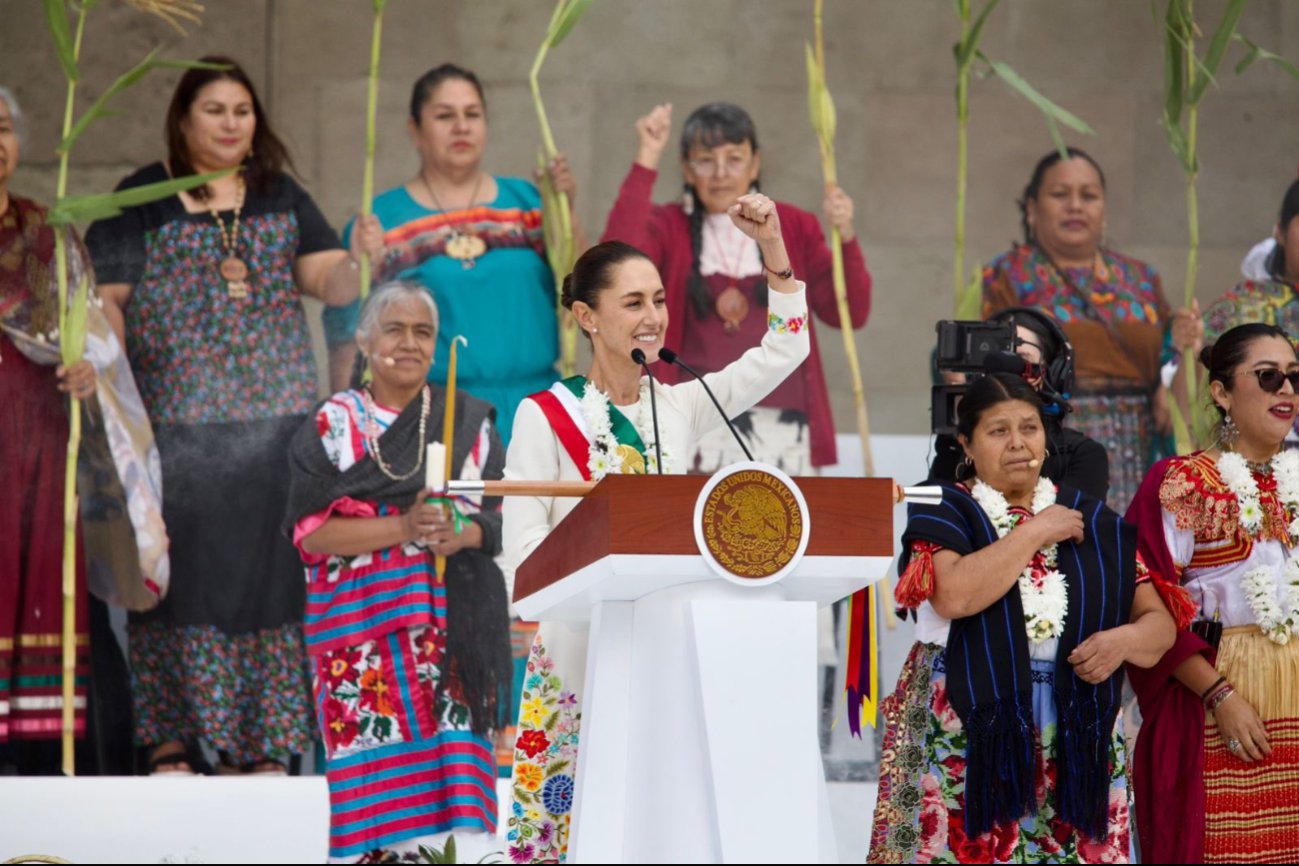 Claudia Sheinbaum promete la ampliación de la carretera a Isla Blanca