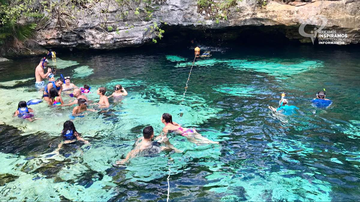 El seguir los cuidados al ingresar los cenotes, ayuda a su limpieza y mantenimiento