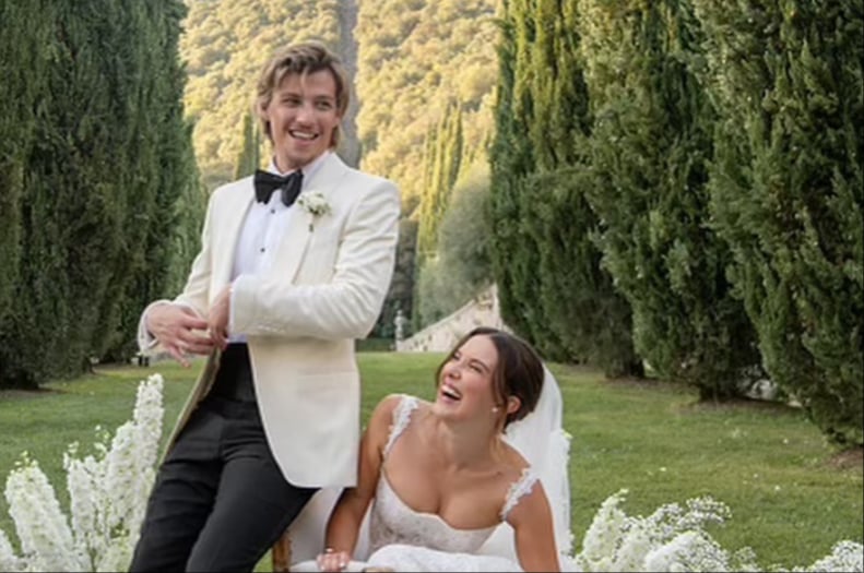 Millie lució un elegante vestido de la diseñadora Galia Lahav.