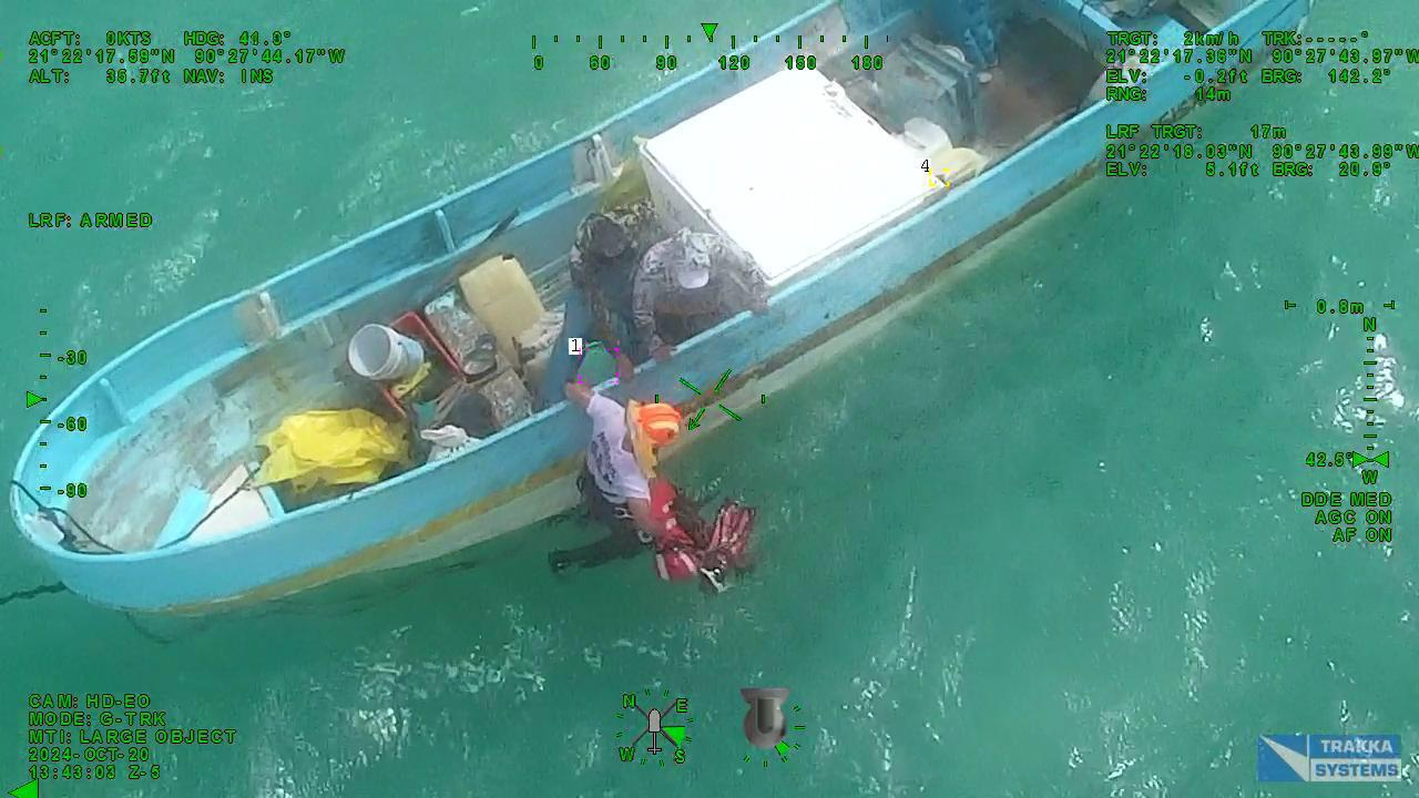 A salvo tres pescadores de Sisal; rescate de SSP por mar y aire