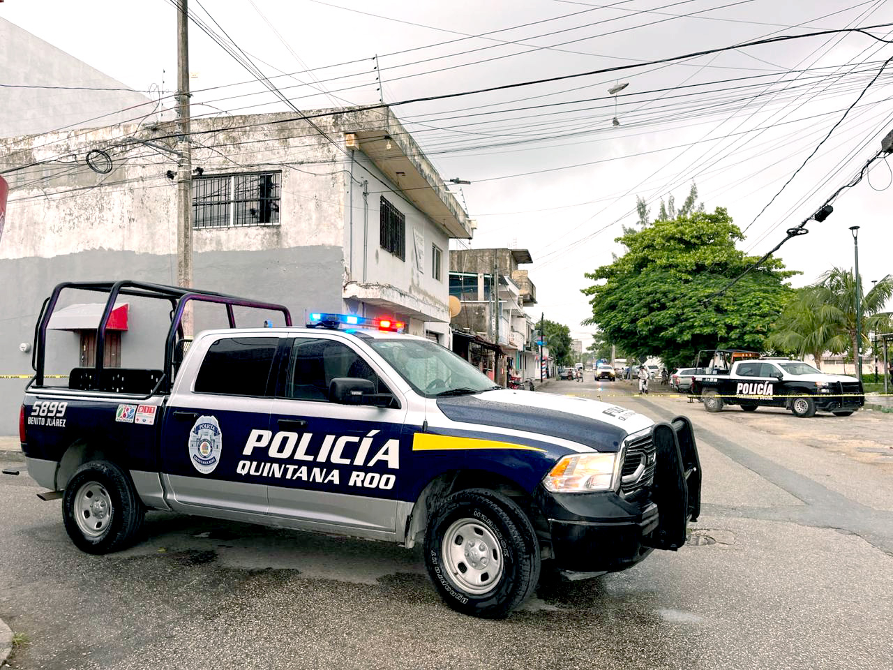 Sujeto es arrestado por posesión de arma de fuego en vía pública en Cancún   