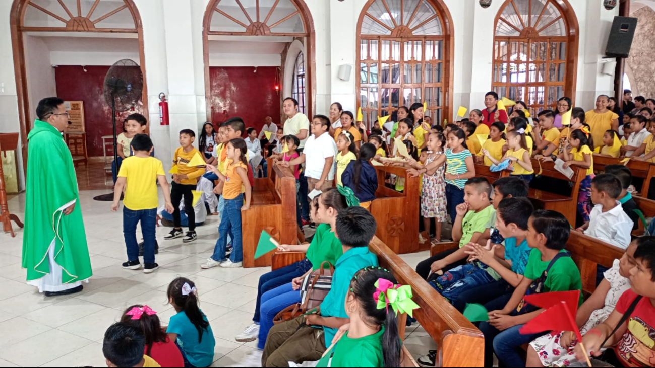 Participaron padres de familia junto a menores de edad