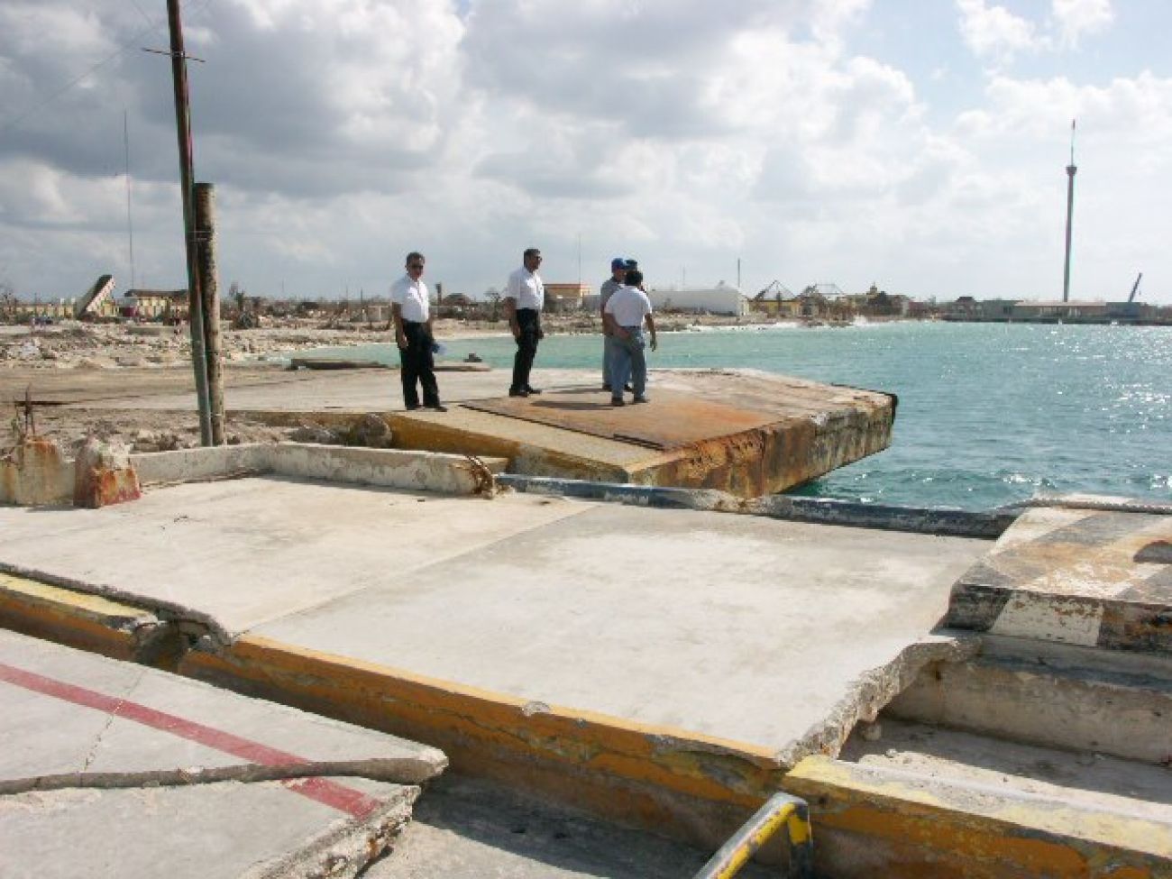 Los arenales de las playas de Cancún también se vieron afectados por el huracán