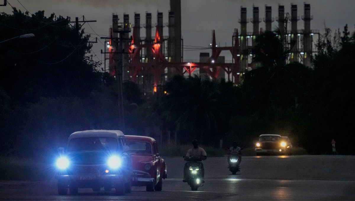 Presidenta Sheinbaum anuncia apoyo de México a Cuba tras apagón y tormenta tropical