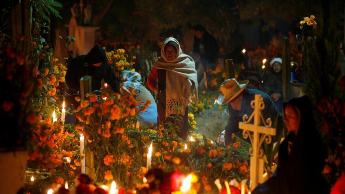 El día de muertos para muchos es considerado un día feriado.